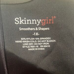 Skinnygirl Black Smoothers & Shapers - 1X